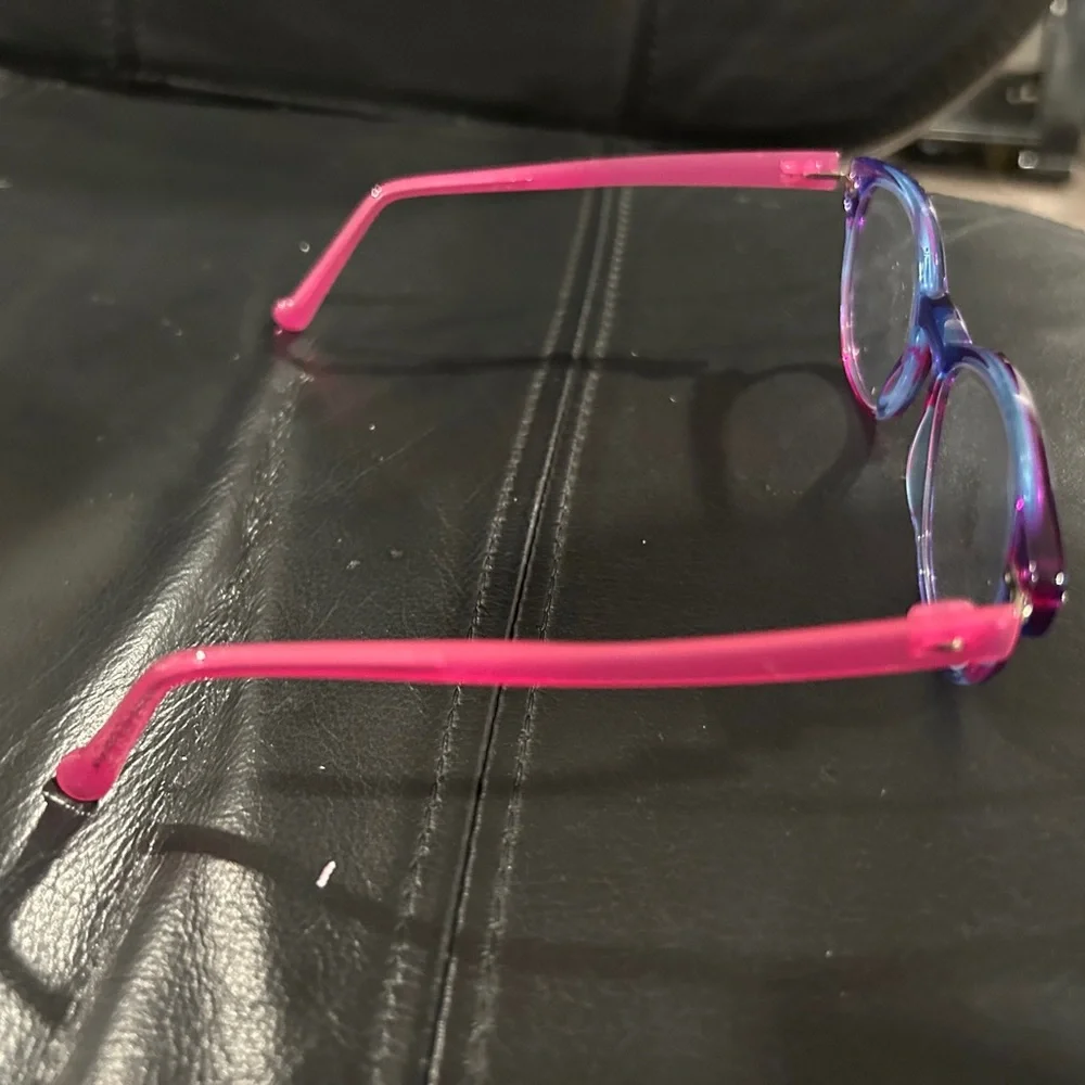 Blue and Pink Round Glasses
